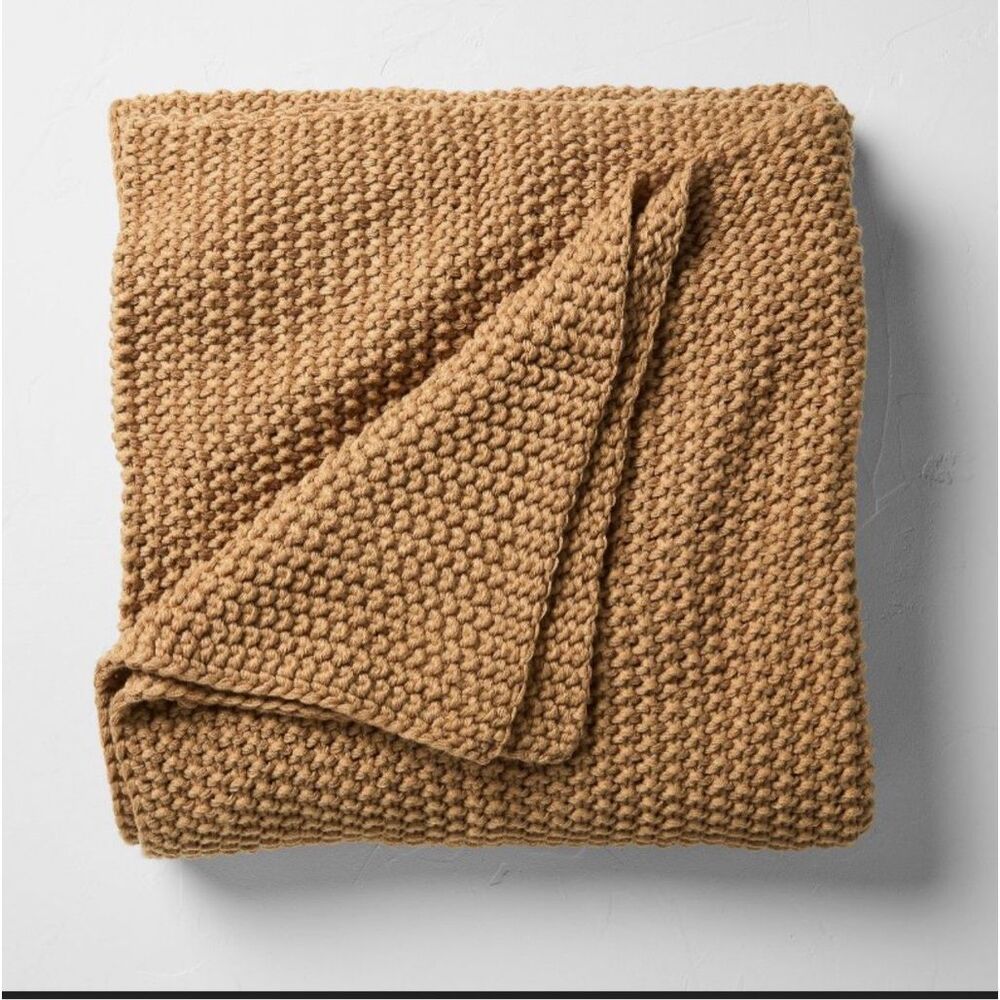 Queen casaluna chunky knit throw blanket warm brown